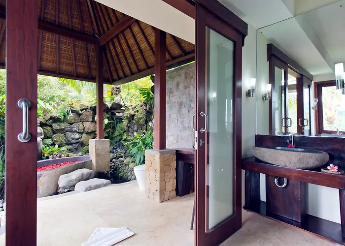 Adiwana Dara Ayu Resort 4*